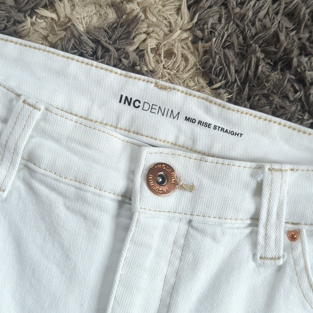 INC International Concepts Denim White Mid Rise Straight Leg Jean Size 10/30 - Picture 2 of 7